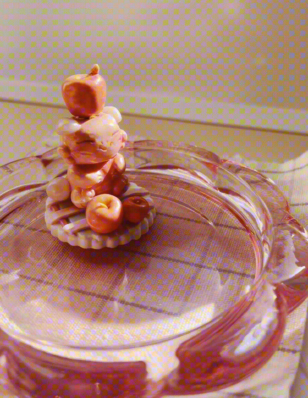 Chonc-cy Apple Picnic - Calming Desk Pal